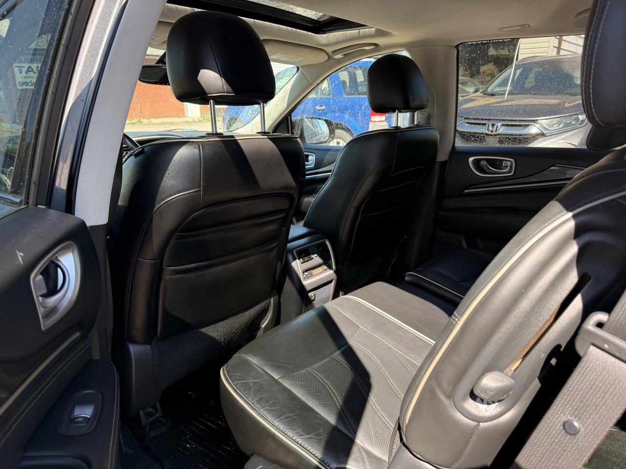 2017 Infiniti QX60 AWD 4dr Photo