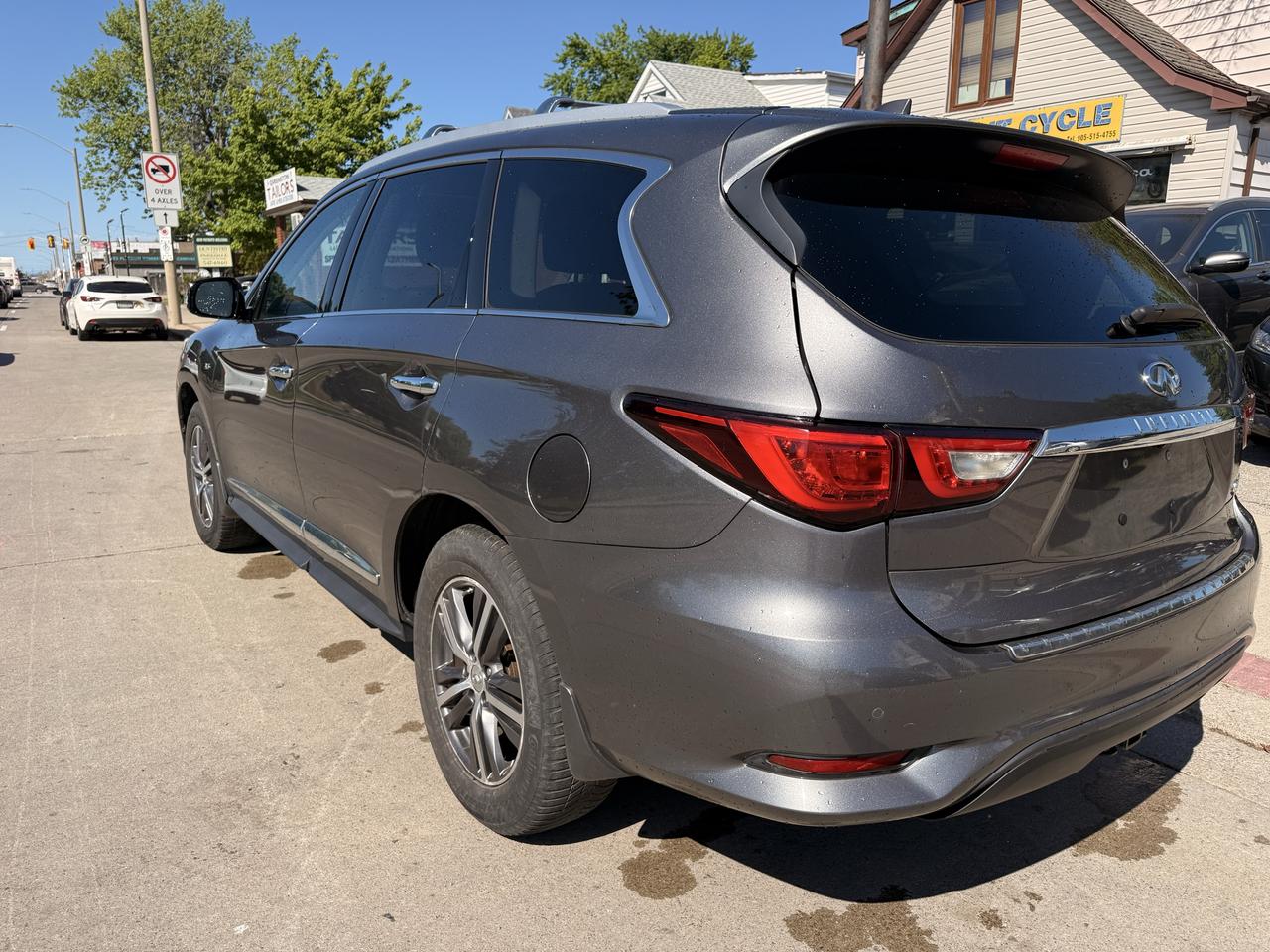 2017 Infiniti QX60 AWD 4dr Photo