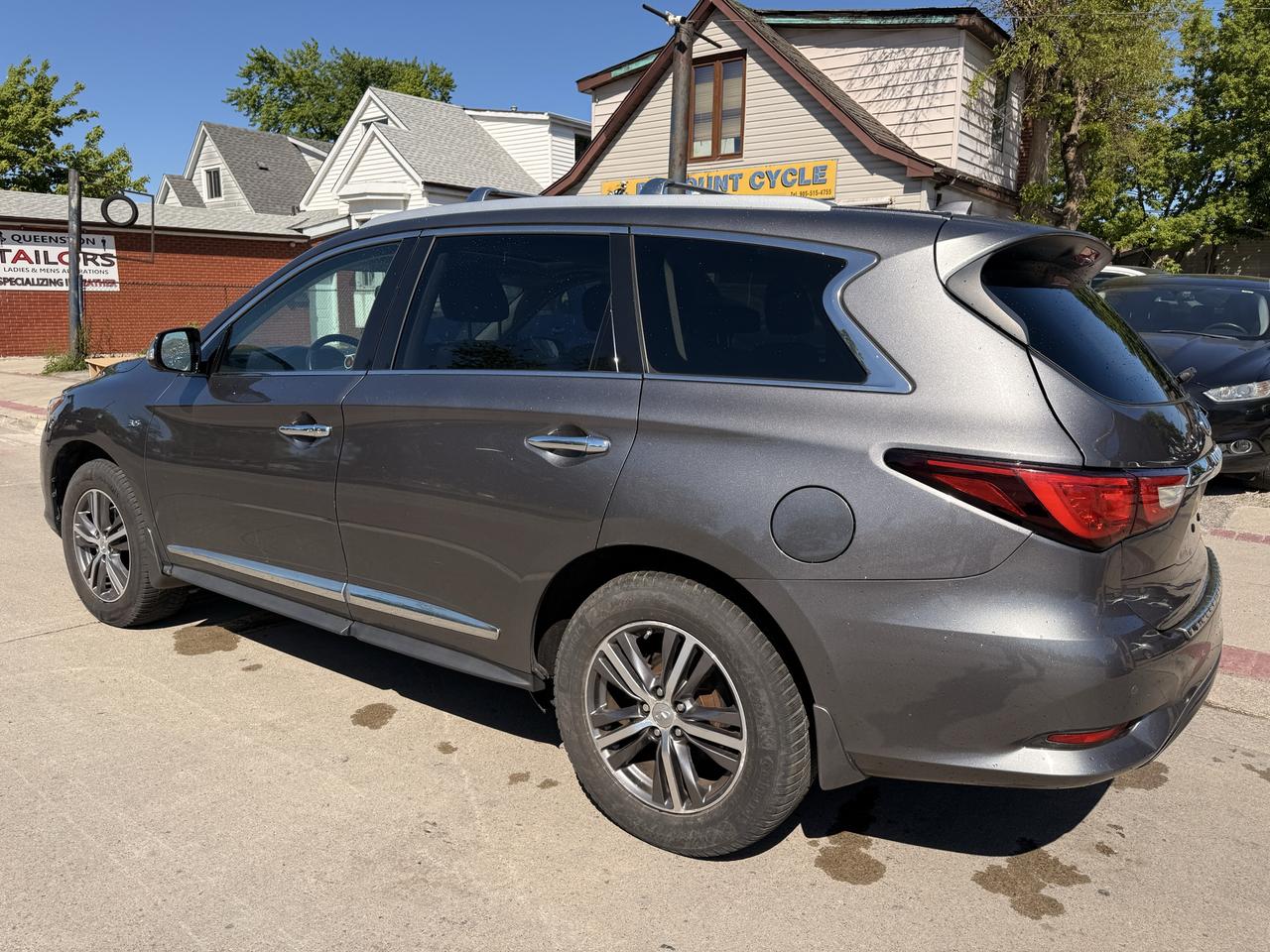 2017 Infiniti QX60 AWD 4dr Photo