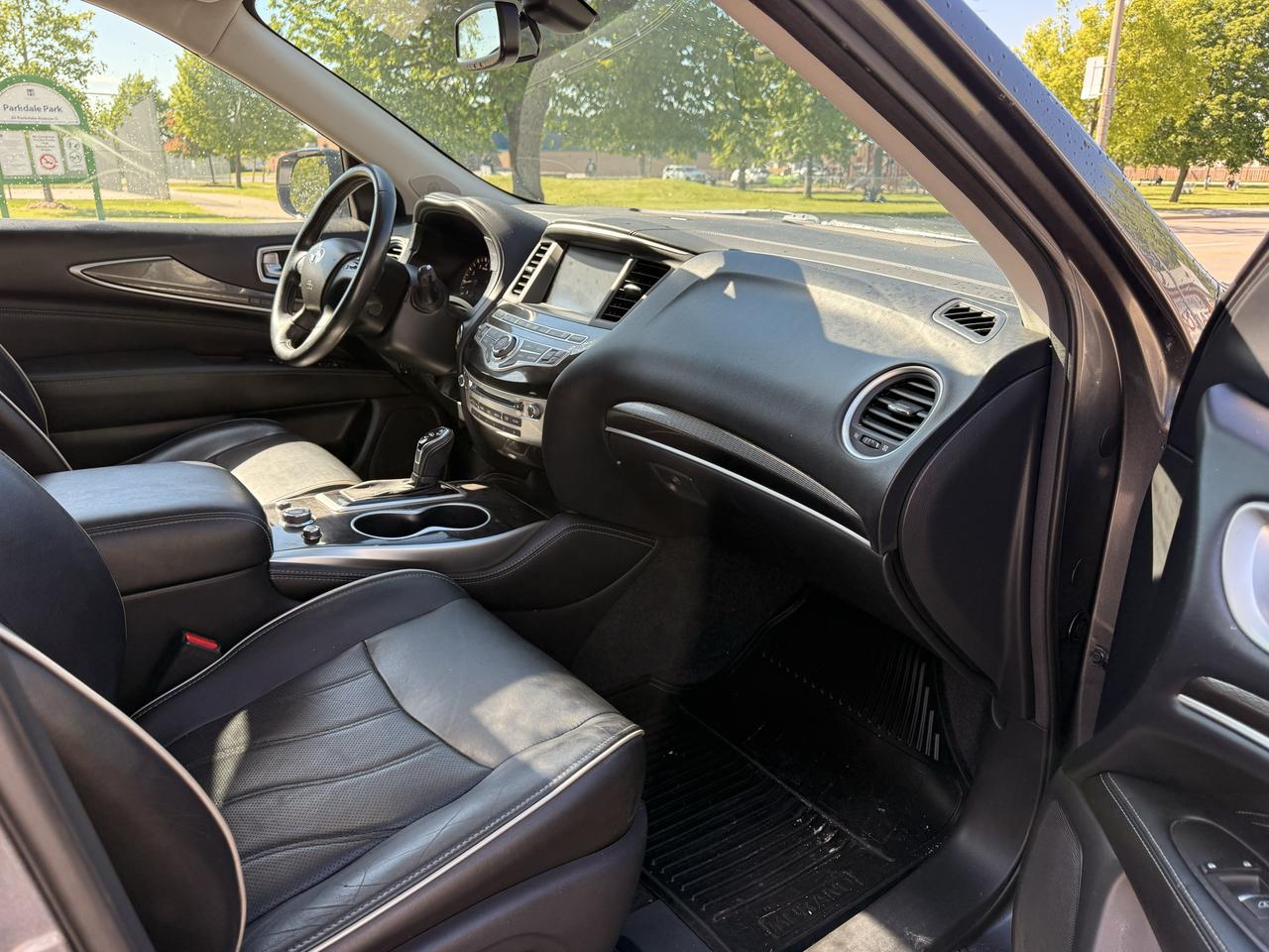 2017 Infiniti QX60 AWD 4dr Photo