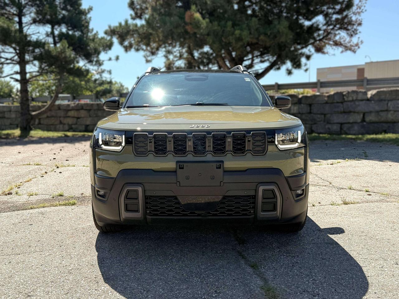 2026 Jeep Cherokee Overland 4x4 Photo5