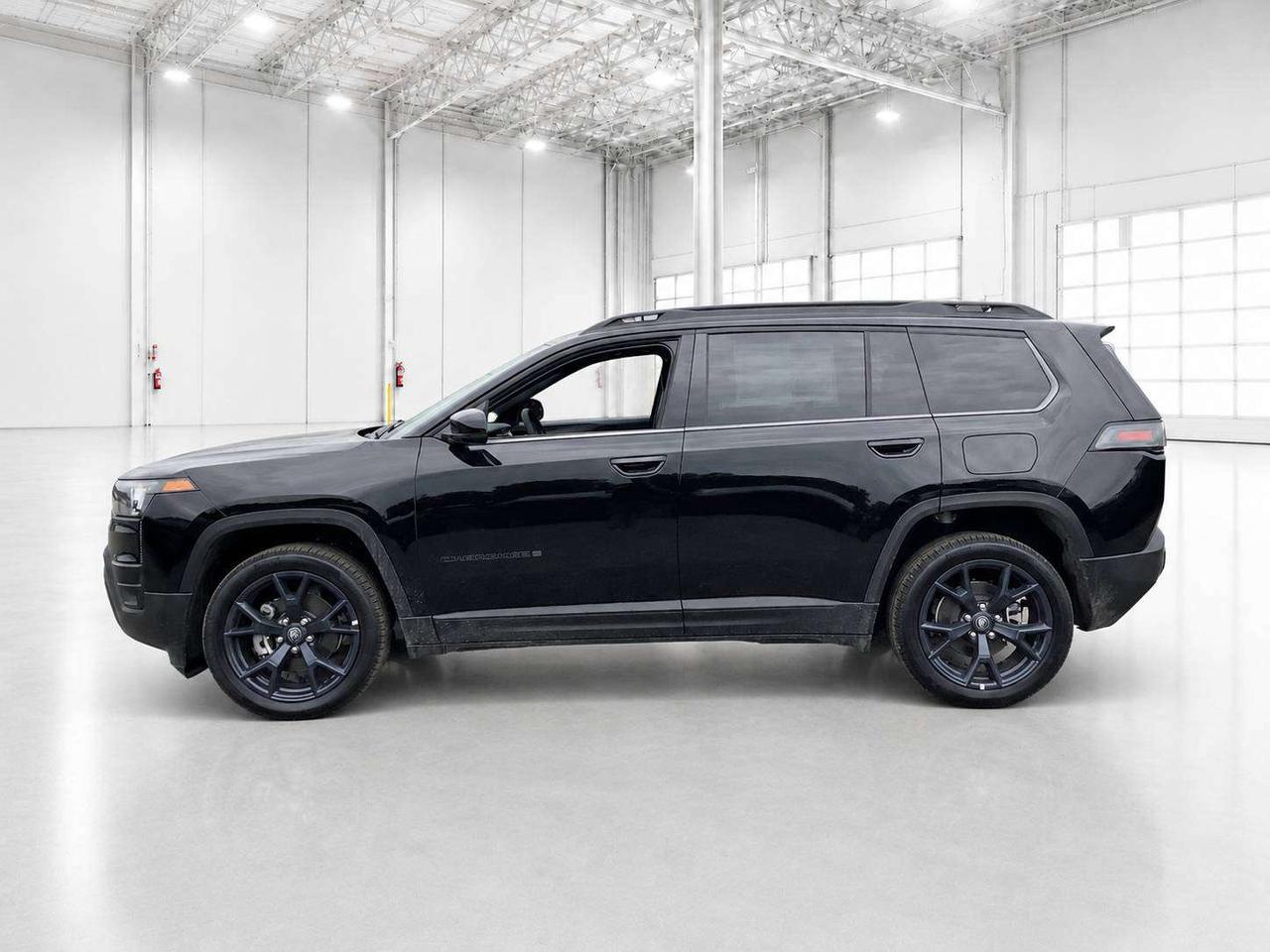 2026 Jeep Cherokee 85TH ANNIVERSARY | 1.6L Turbo Hybrid | Pano Roof Photo2