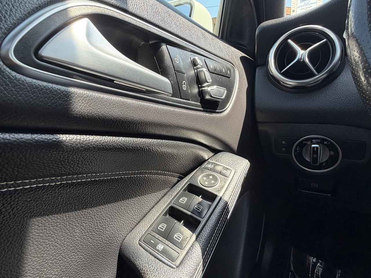 2018 Mercedes-Benz GLA GLA 250 4MATIC SUV Photo