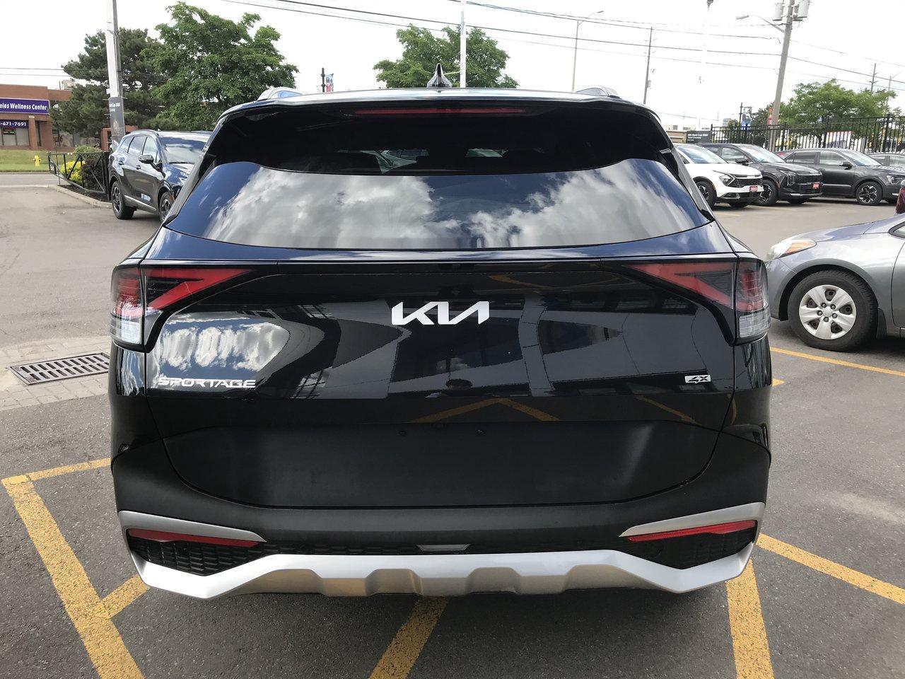 2024 Kia Sportage EX Pkg.   No Accidents   Clean Carfax Photo