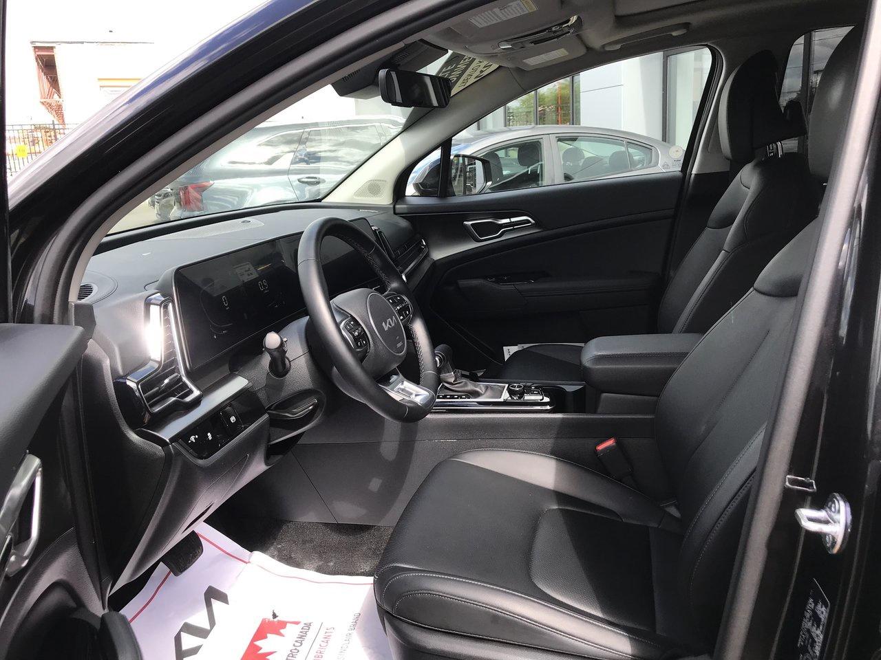 2024 Kia Sportage EX Pkg.   No Accidents   Clean Carfax Photo