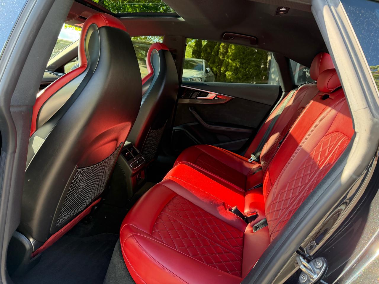 2020 Audi S5 Technik B&O Stereo-carbon fiber trim-red calipers! Photo