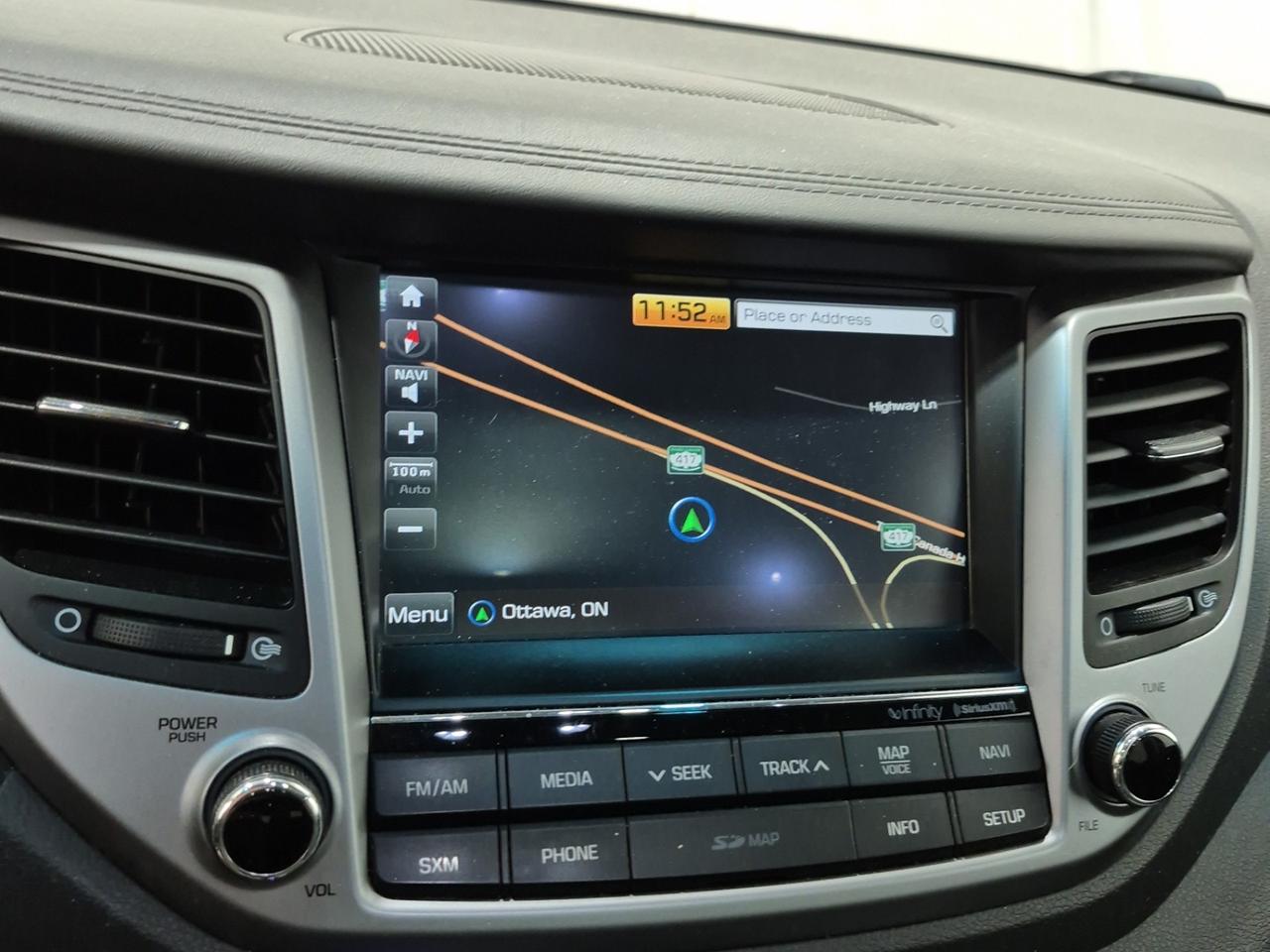 2017 Hyundai Tucson Luxury Photo2