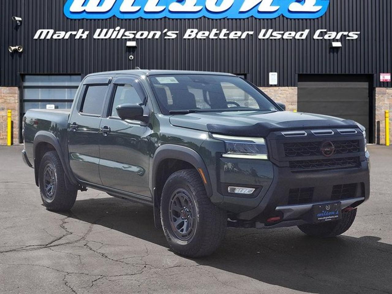 2025 Nissan Frontier PRO-4X Luxury | Fender Audio | Leather | Sunroof | Nav | Wireless Charging | Carplay | and More ! Photo