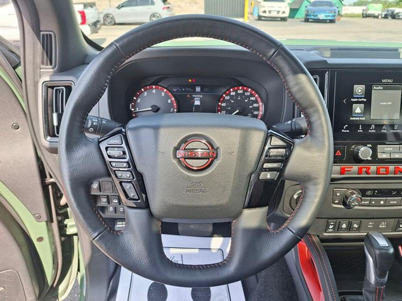 2025 Nissan Frontier PRO-4X Luxury | Fender Audio | Leather | Sunroof | Nav | Wireless Charging | Carplay | and More ! Photo