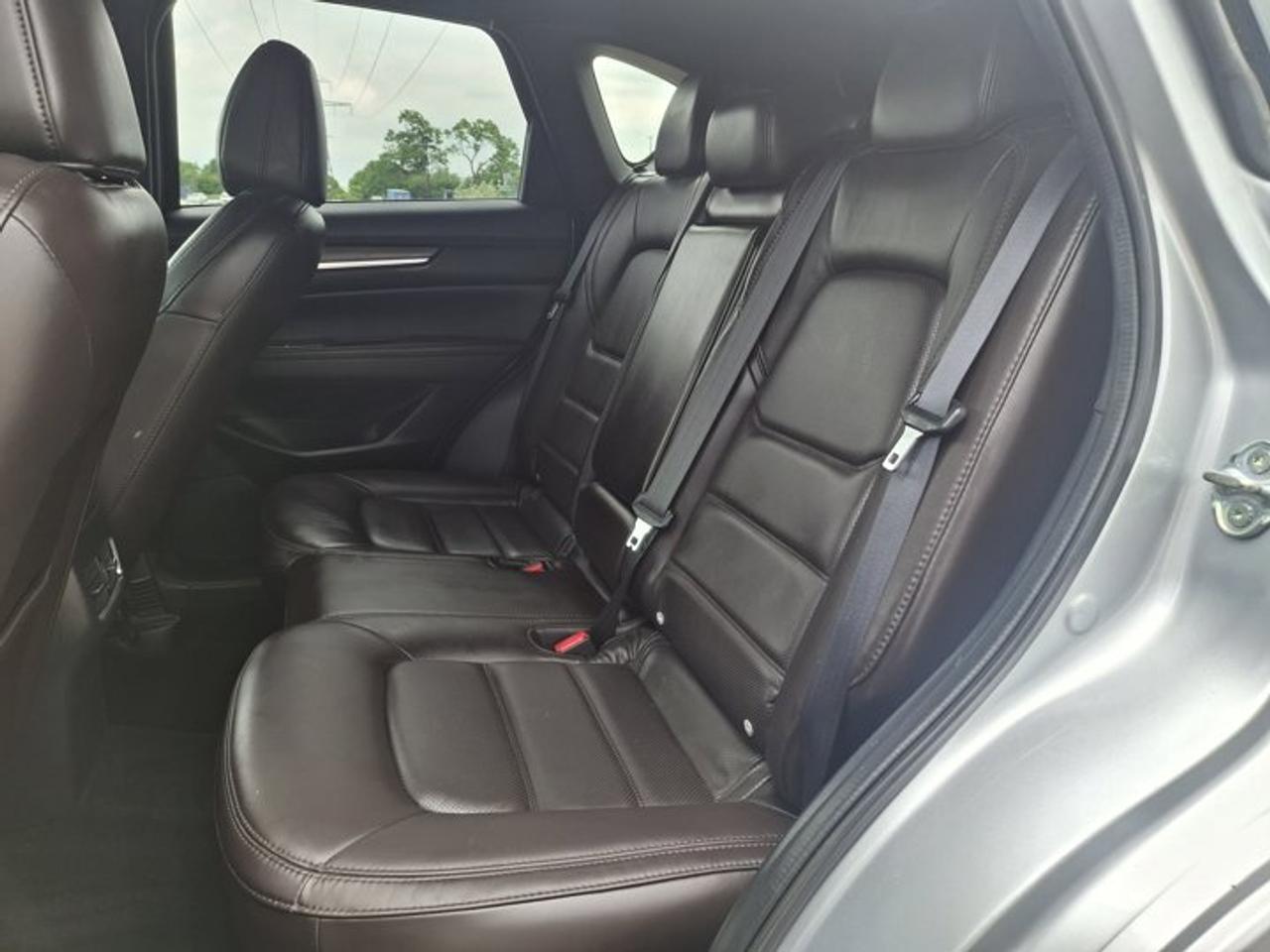 2023 Mazda CX-5 Signature AWD | Leather | Sunroof | Navi | Heated Seats + Steering | Power Liftgate | HUD and More ! Photo