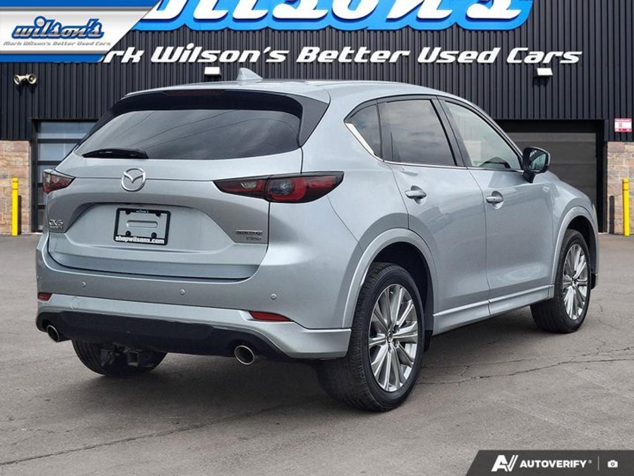 2023 Mazda CX-5 Signature AWD | Leather | Sunroof | Navi | Heated Seats + Steering | Power Liftgate | HUD and More ! Photo