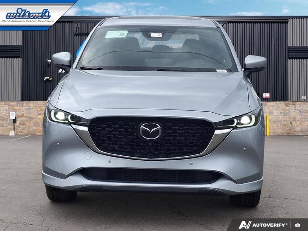 2023 Mazda CX-5 Signature AWD | Leather | Sunroof | Navi | Heated Seats + Steering | Power Liftgate | HUD and More ! Photo