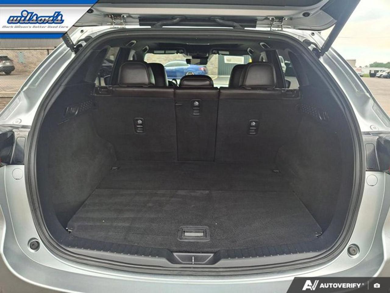 2023 Mazda CX-5 Signature AWD | Leather | Sunroof | Navi | Heated Seats + Steering | Power Liftgate | HUD and More ! Photo