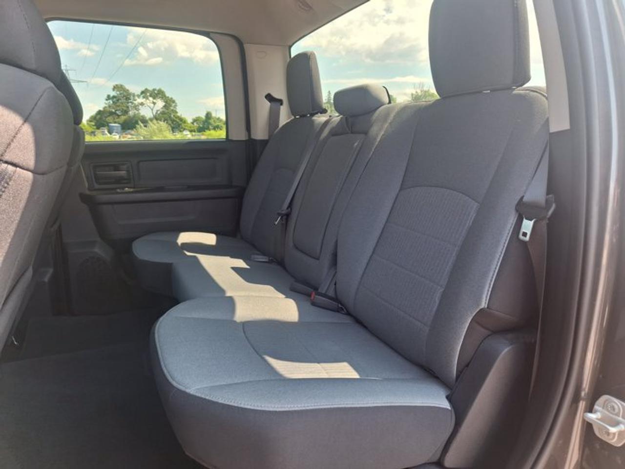 2023 RAM 1500 Classic Express | Hemi | Night Edition | Heated Wheel + Seats | Bucket Seats | Carplay + Android Auto | Photo