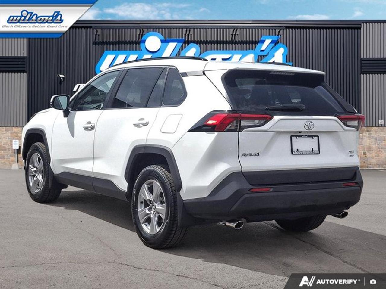 2025 Toyota RAV4 XLE AWD | Sunroof | Radar Cruise | Heated Wheel + Seats | Power Liftgate | Carplay | and More ! Photo