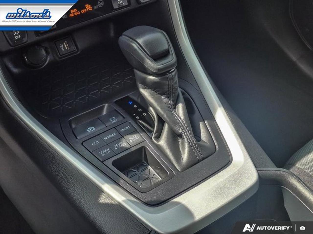 2025 Toyota RAV4 XLE AWD | Sunroof | Radar Cruise | Heated Wheel + Seats | Power Liftgate | Carplay | and More ! Photo