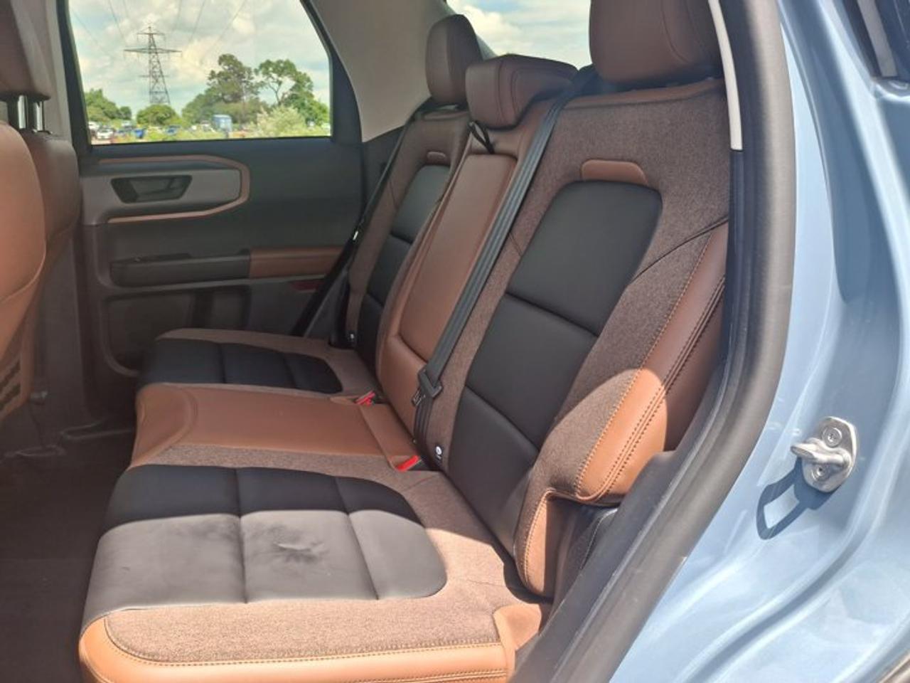 2025 Ford Bronco Sport Outer Banks | Heated Seats | Remote Start | Lane Keep Assist | Carplay + Android Auto and More ! Photo