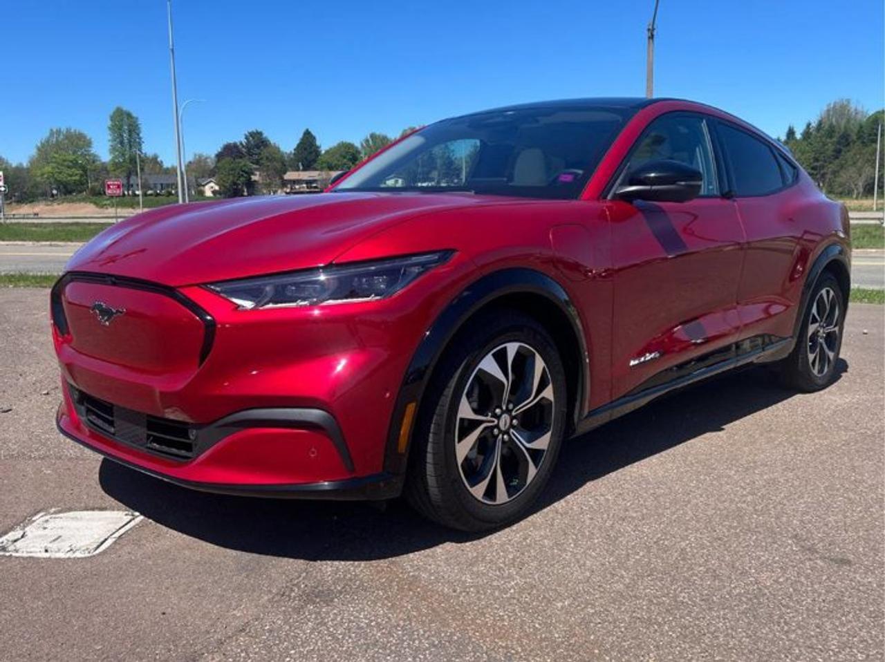 Used 2023 Ford Mustang Mach-E Premium Extended Range AWD | Leather | Fixed Pano Roof | Heated Seats + Steering | Navi | and More ! for sale in Guelph, ON