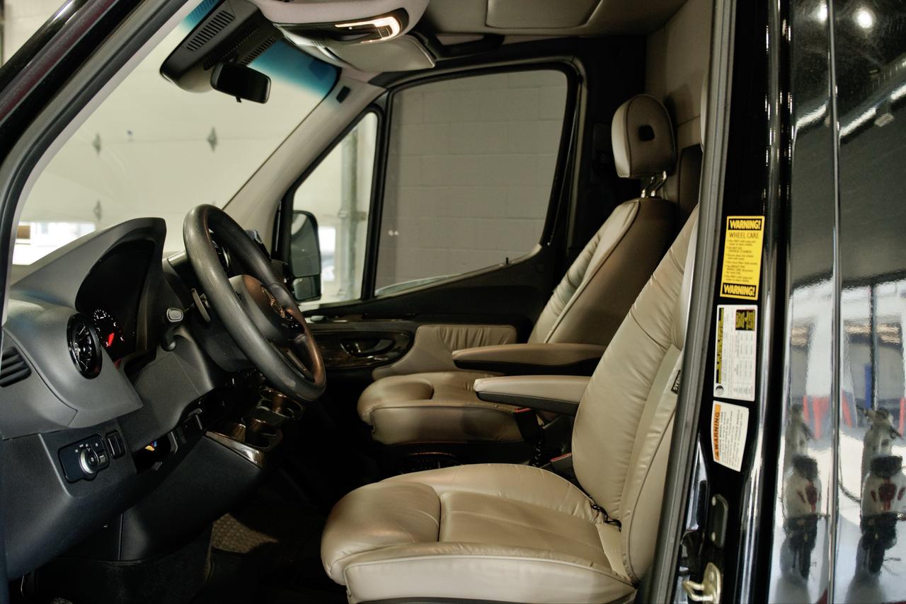 2019 Mercedes-Benz Sprinter  Photo
