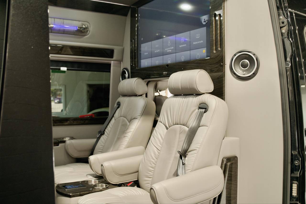 2019 Mercedes-Benz Sprinter  Photo
