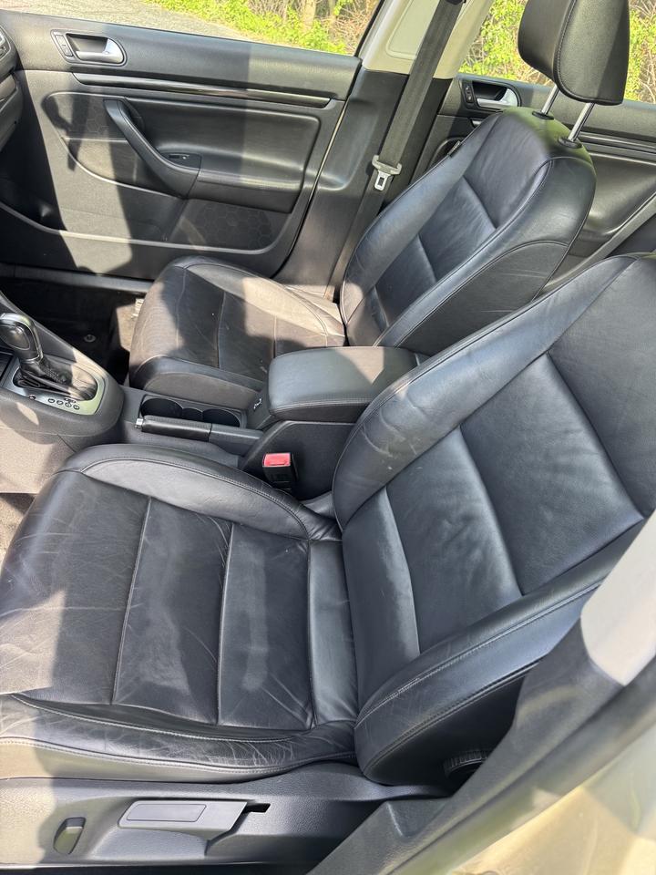 2013 Volkswagen Jetta SportWagen Photo