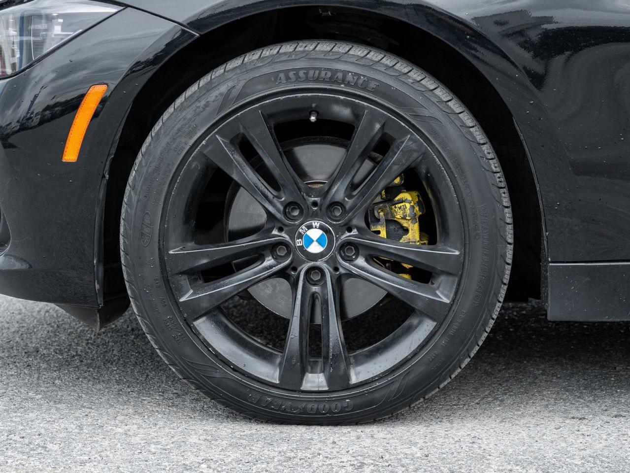 2018 BMW 3 Series 330i xDrive Photo