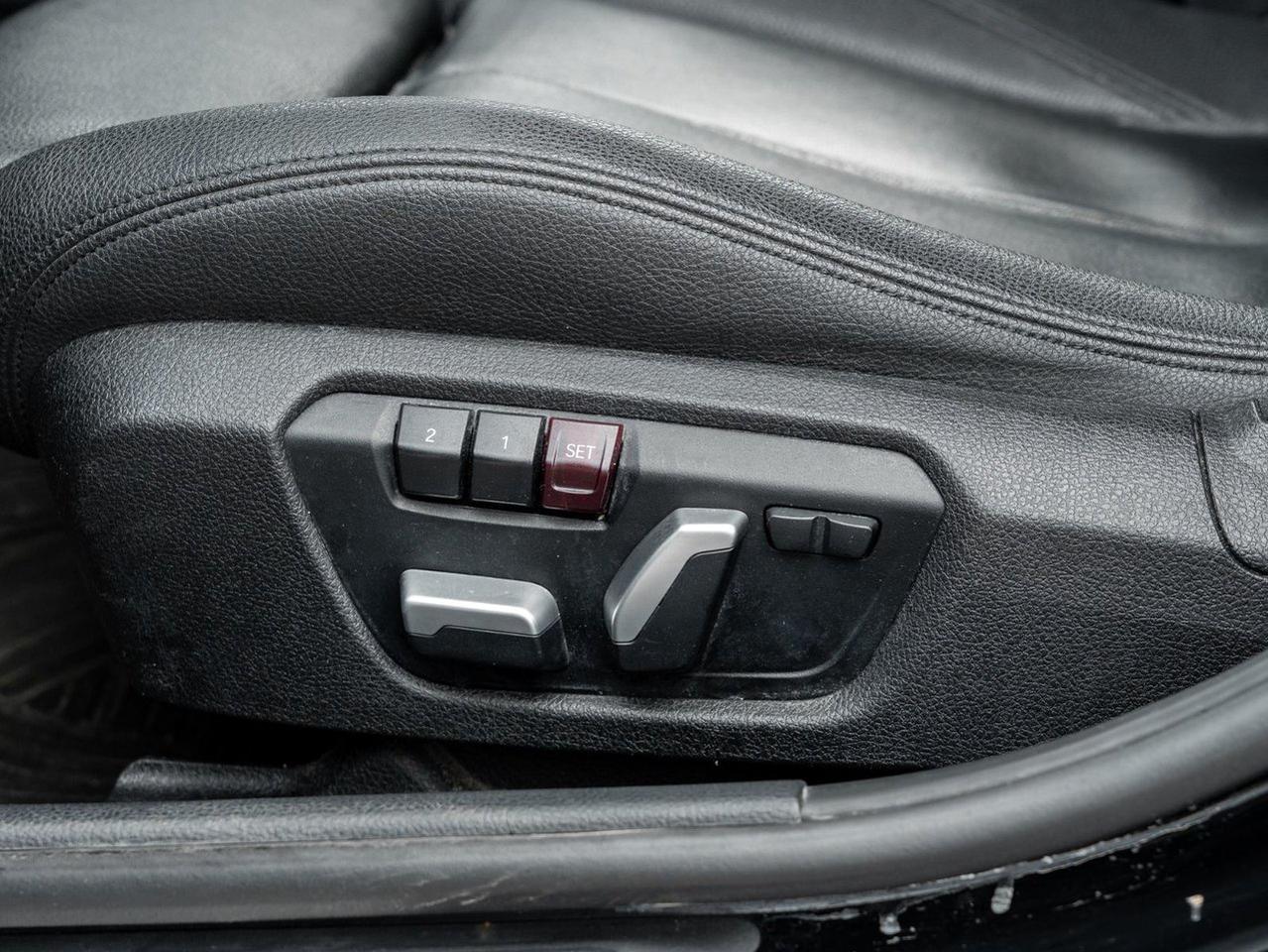 2018 BMW 3 Series 330i xDrive Photo