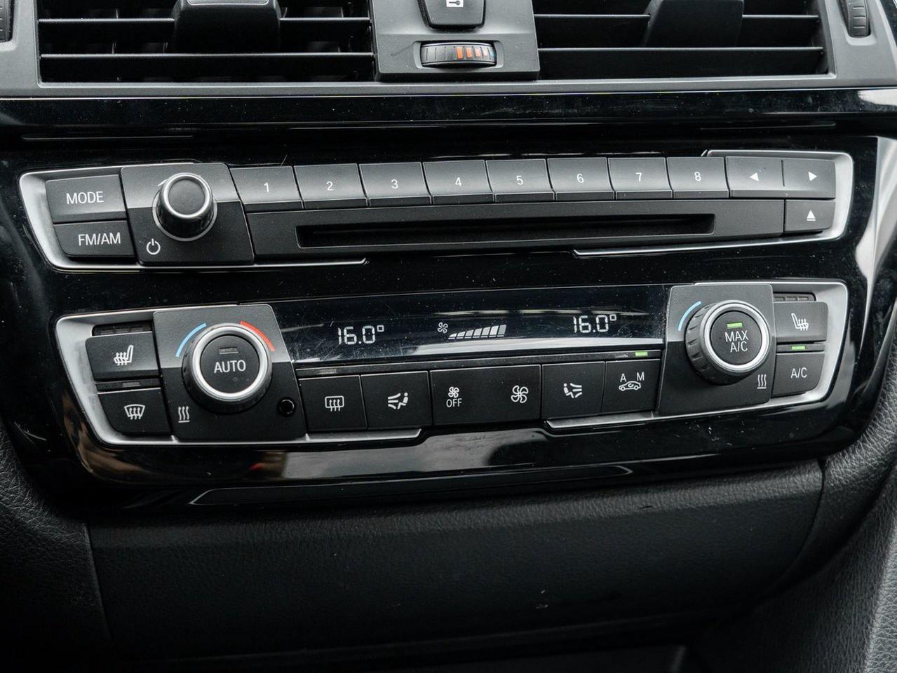 2018 BMW 3 Series 330i xDrive Photo