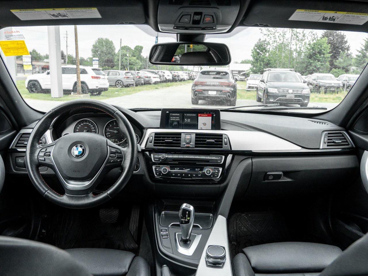 2018 BMW 3 Series 330i xDrive Photo