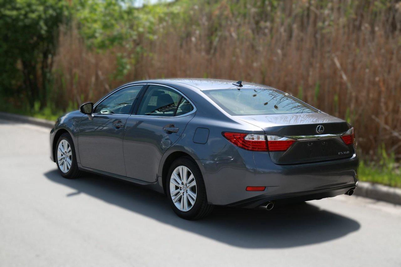 2014 Lexus ES 350 4dr Sdn Photo