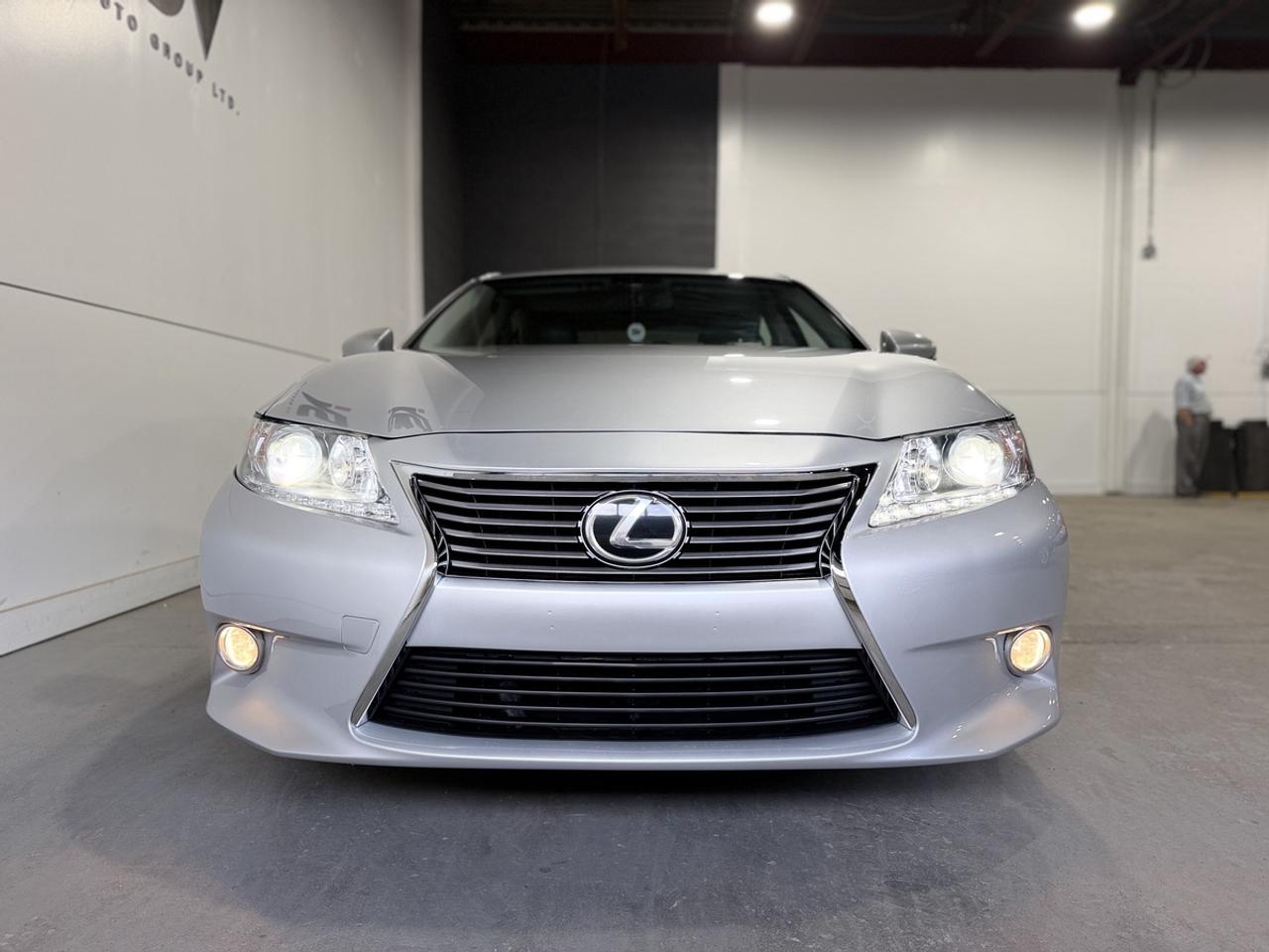 2013 Lexus ES 350 Photo