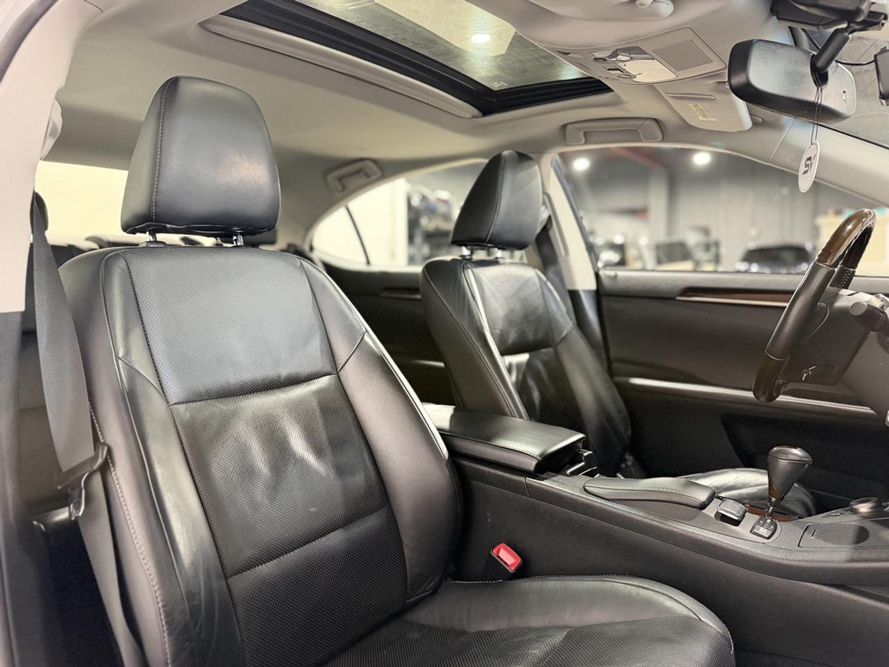 2013 Lexus ES 350 Photo