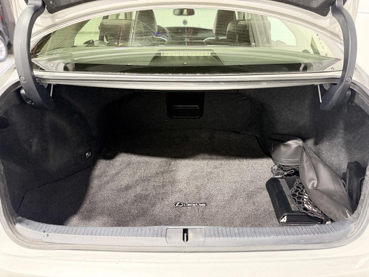 2013 Lexus ES 350 Photo