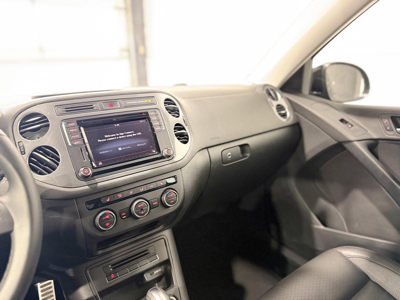 2017 Volkswagen Tiguan Wolfsburg Edition Photo