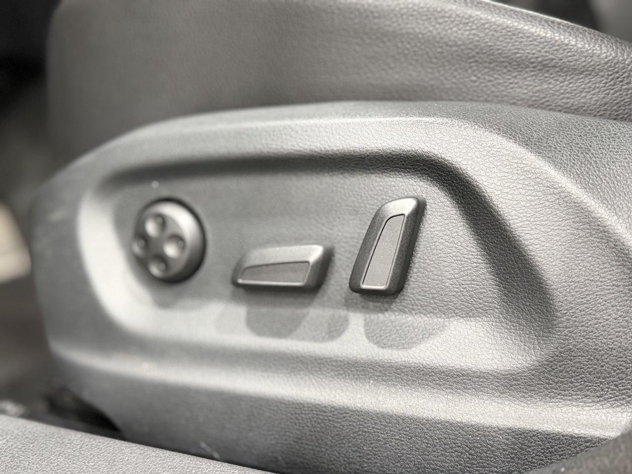 2017 Volkswagen Tiguan Wolfsburg Edition Photo