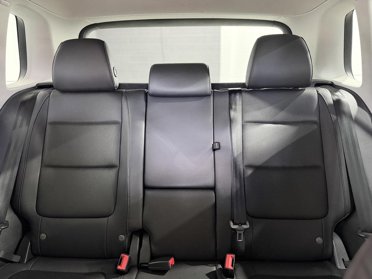 2017 Volkswagen Tiguan Wolfsburg Edition Photo