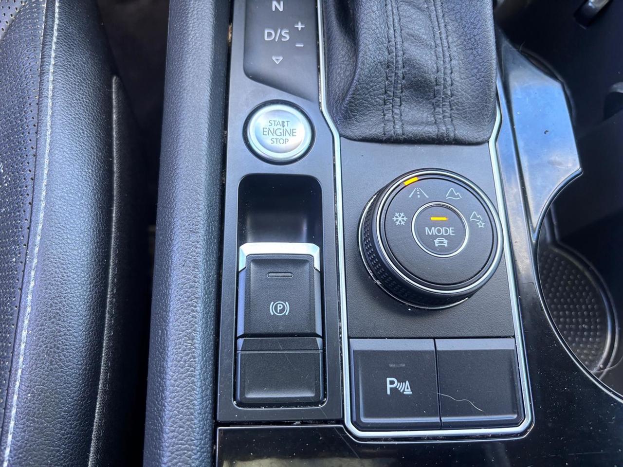 2018 Volkswagen Atlas SEL Photo