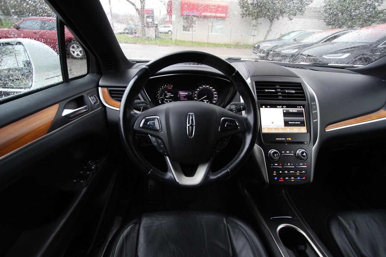 2018 Lincoln MKC Reserve- TOP TRIM NO ACCIDENTS CLEAN TITLE Photo