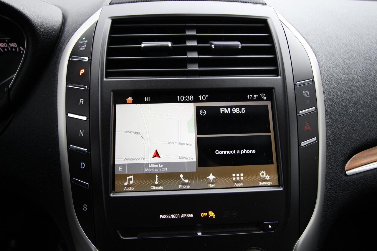 2018 Lincoln MKC Reserve- TOP TRIM NO ACCIDENTS CLEAN TITLE Photo