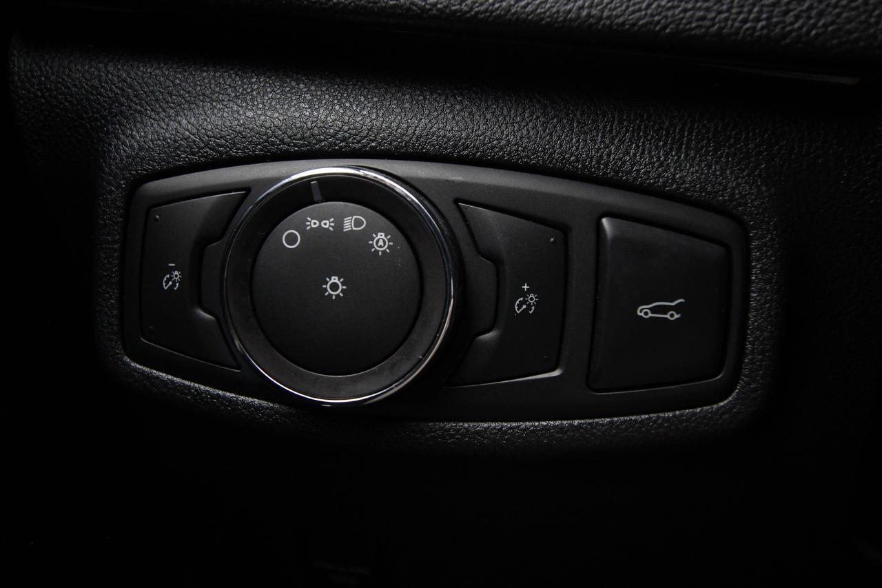 2018 Lincoln MKC Reserve- TOP TRIM NO ACCIDENTS CLEAN TITLE Photo
