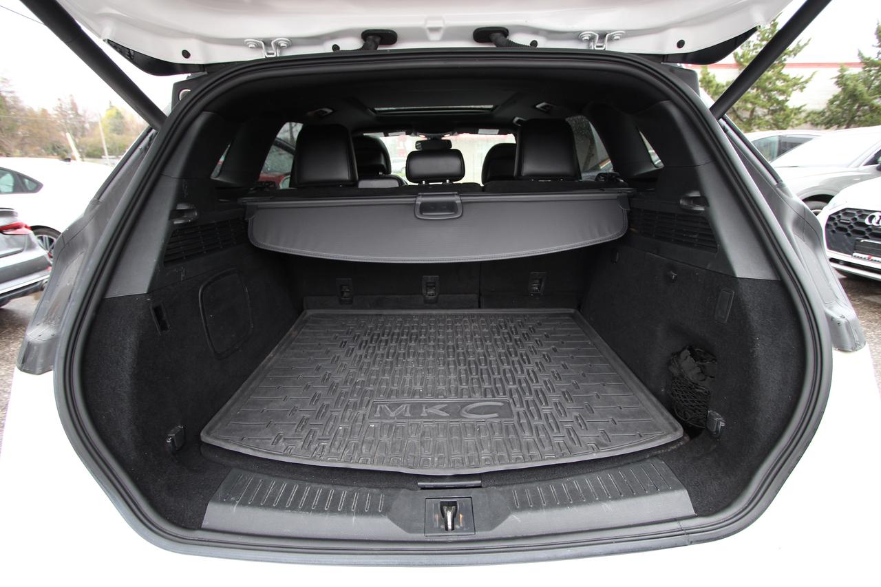 2018 Lincoln MKC Reserve- TOP TRIM NO ACCIDENTS CLEAN TITLE Photo