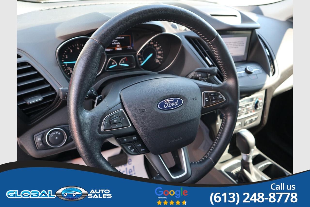 2017 Ford Escape SE Photo