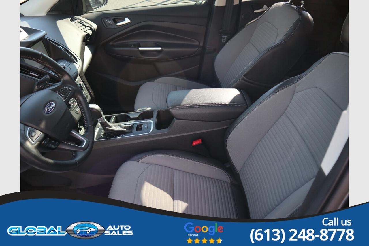 2017 Ford Escape SE Photo