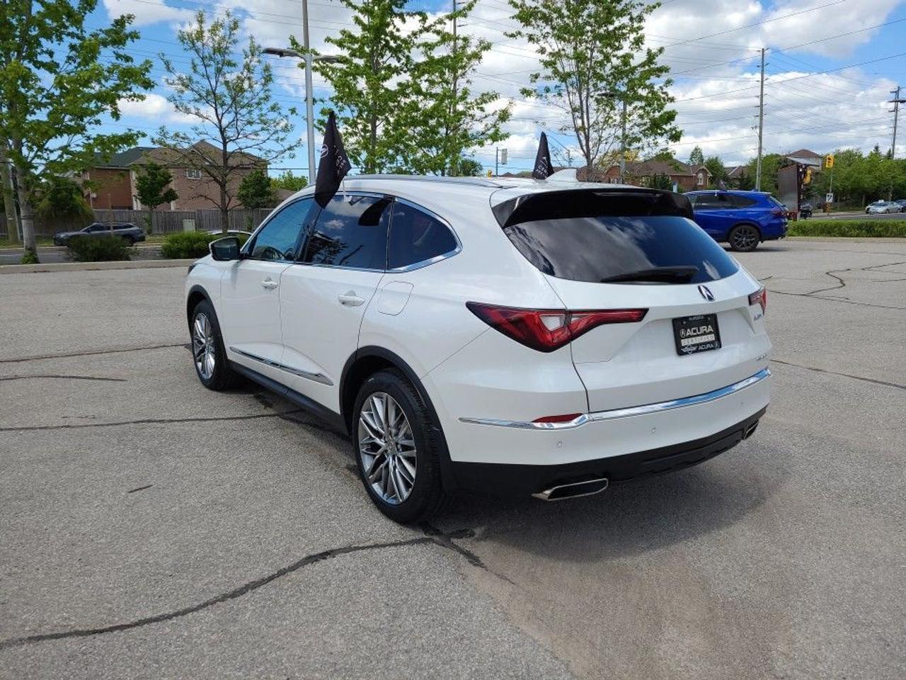 2024 Acura MDX Plat Elite SH-AWD (Lowest Mileage -Top Line Model) Photo4