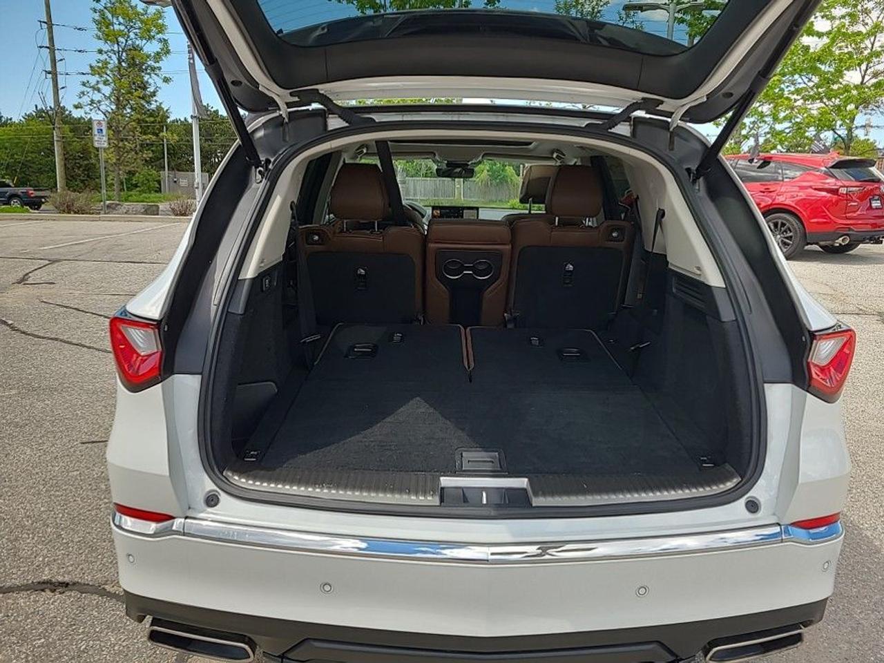 2024 Acura MDX Plat Elite SH-AWD (Lowest Mileage -Top Line Model) Photo