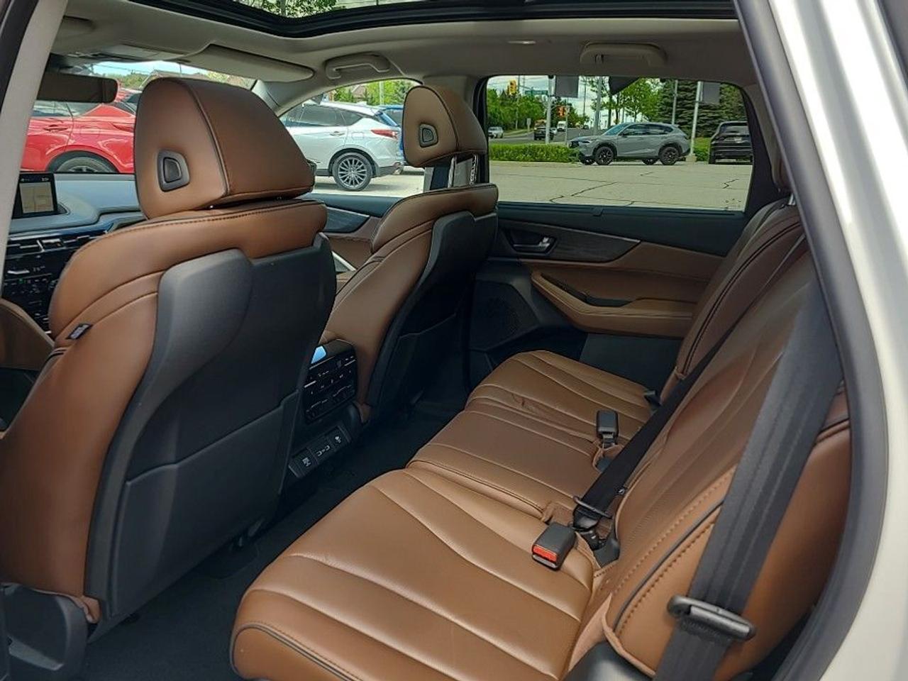 2024 Acura MDX Plat Elite SH-AWD (Lowest Mileage -Top Line Model) Photo