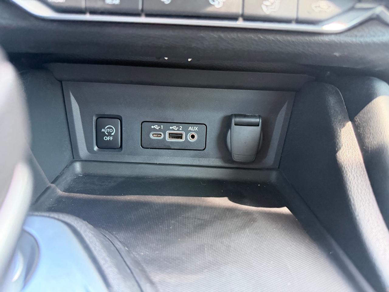2024 Nissan Sentra SR Photo
