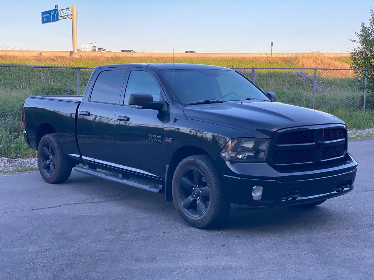 2018 RAM 1500 BIG HORN HEMI 4*4 Crew Cab 6’4” Box Photo