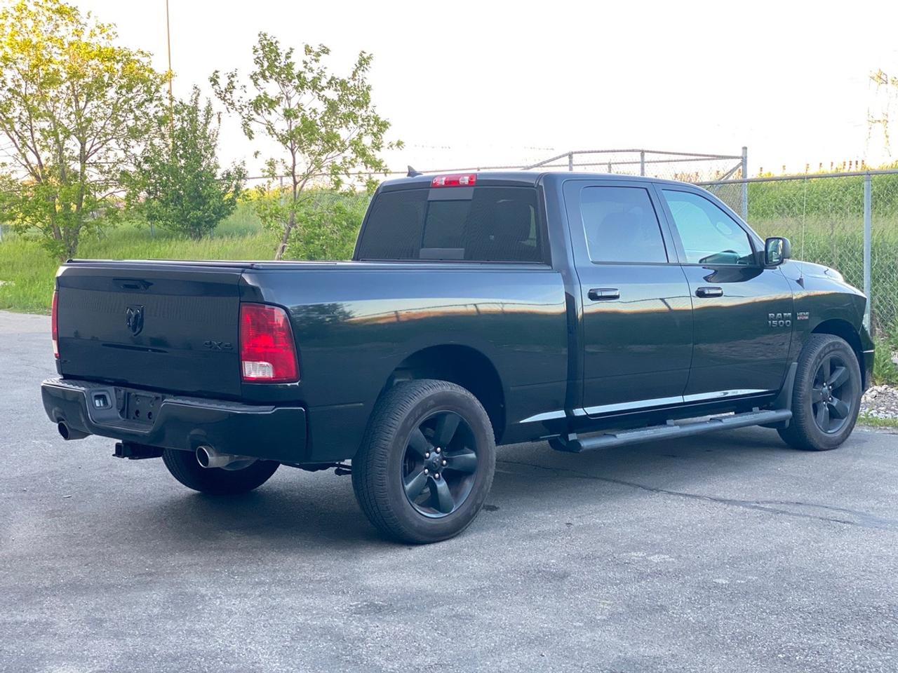 2018 RAM 1500 BIG HORN HEMI 4*4 Crew Cab 6’4” Box Photo3
