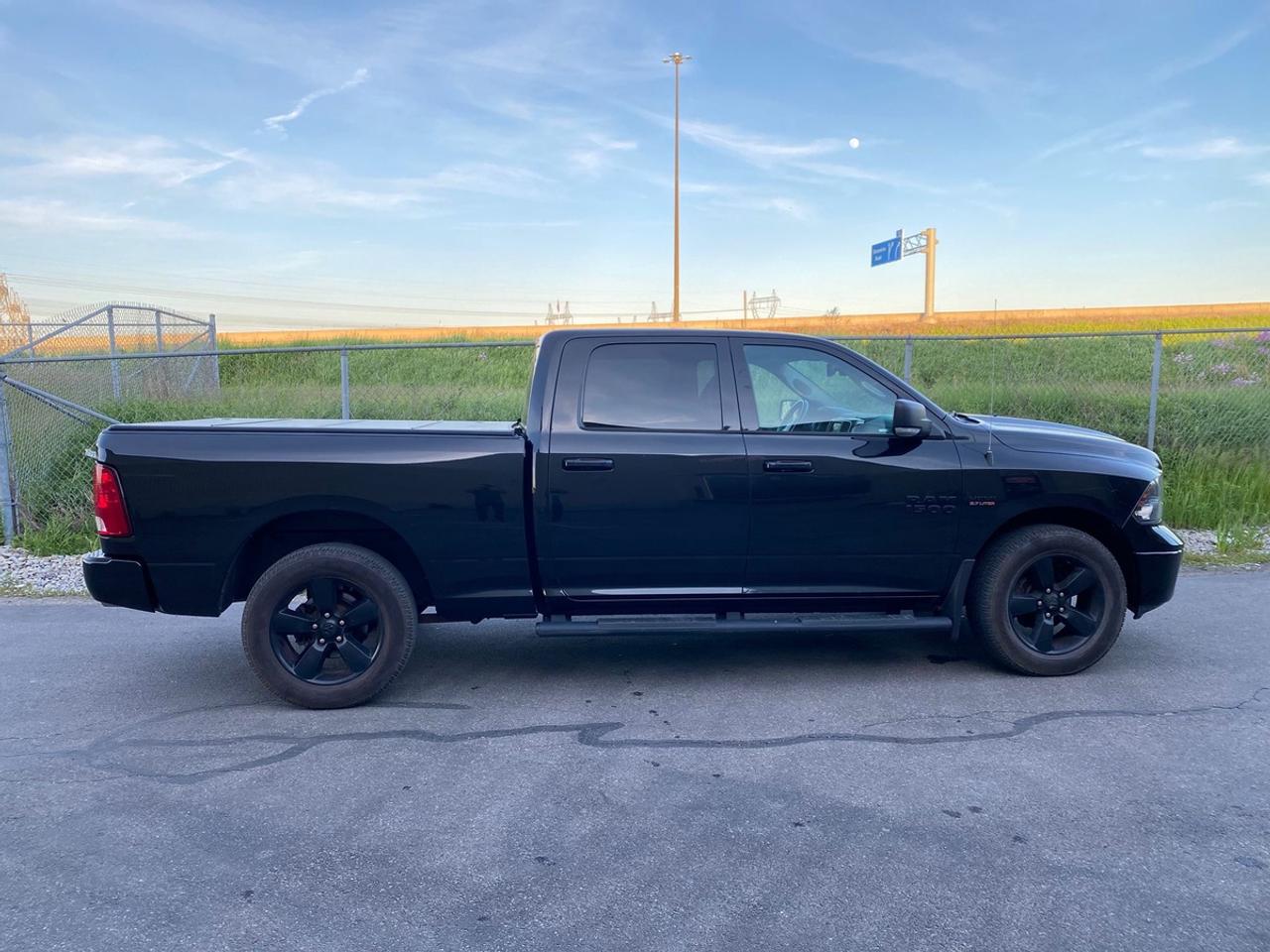 2018 RAM 1500 BIG HORN HEMI 4*4 Crew Cab 6’4” Box Photo